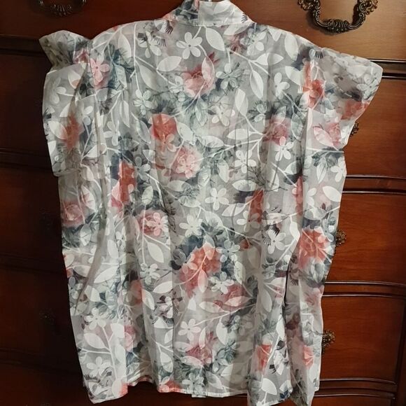 Ladies Sheer Floral Dramatic Shoulder Top sz L - Picture 4 of 4